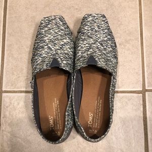 Classic Tom’s Blue//Gold/Gray Metallic size 7.5